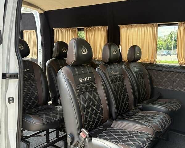 Белый Рено Мастер, объемом двигателя 2.3 л и пробегом 238 тыс. км за 14800 $, фото 11 на Automoto.ua
