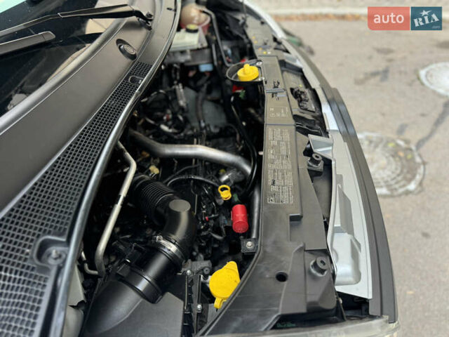 Рено Мастер 2015 в Киеве на Automoto.ua Белый Рено Мастер, объемом двигателя 2.3 л и пробегом 519 тыс. км за 16500 $, фото 91 на Automoto.ua