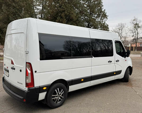 Белый Рено Мастер, объемом двигателя 2.3 л и пробегом 500 тыс. км за 16500 $, фото 12 на Automoto.ua