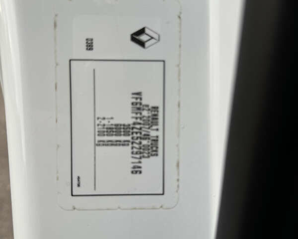 Рено Мастер 2015 в Киеве на Automoto.ua Белый Рено Мастер, объемом двигателя 2.3 л и пробегом 519 тыс. км за 16500 $, фото 73 на Automoto.ua