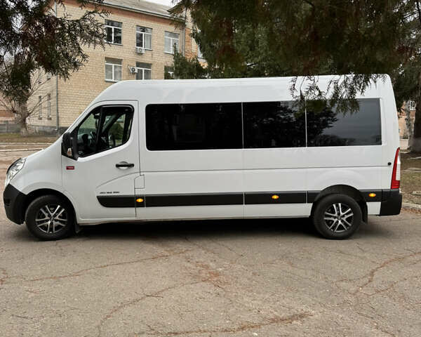 Белый Рено Мастер, объемом двигателя 2.3 л и пробегом 500 тыс. км за 16500 $, фото 8 на Automoto.ua