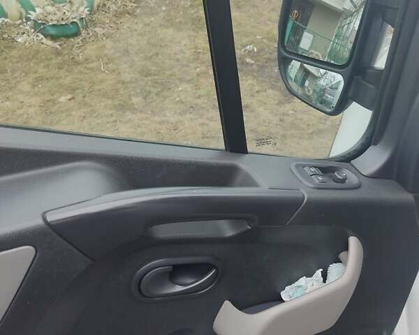 Білий Рено Мастєр, об'ємом двигуна 2.3 л та пробігом 367 тис. км за 17200 $, фото 13 на Automoto.ua