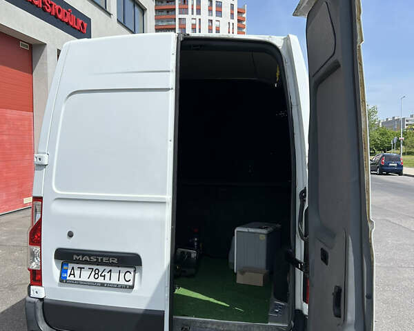 Білий Рено Мастєр, об'ємом двигуна 2.3 л та пробігом 340 тис. км за 17500 $, фото 13 на Automoto.ua