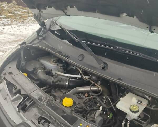 Білий Рено Мастєр, об'ємом двигуна 2.3 л та пробігом 367 тис. км за 17200 $, фото 11 на Automoto.ua