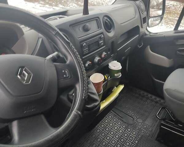 Білий Рено Мастєр, об'ємом двигуна 2.3 л та пробігом 367 тис. км за 17200 $, фото 12 на Automoto.ua