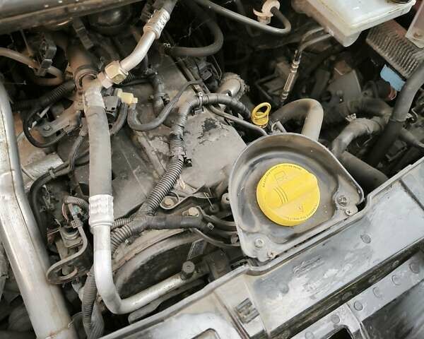 Білий Рено Мастєр, об'ємом двигуна 2.3 л та пробігом 310 тис. км за 17000 $, фото 4 на Automoto.ua