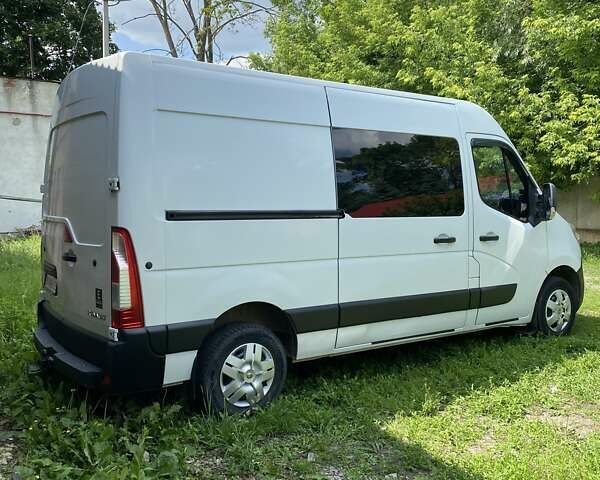 Белый Рено Мастер, объемом двигателя 2.3 л и пробегом 255 тыс. км за 16900 $, фото 5 на Automoto.ua