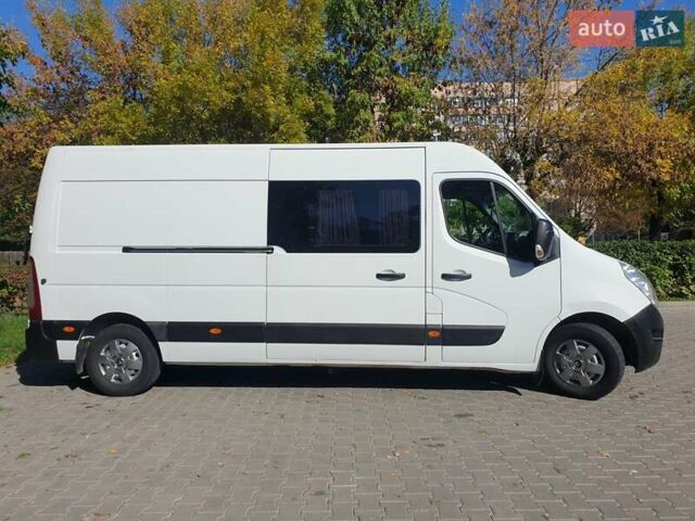 Белый Рено Мастер, объемом двигателя 2.3 л и пробегом 370 тыс. км за 16600 $, фото 1 на Automoto.ua