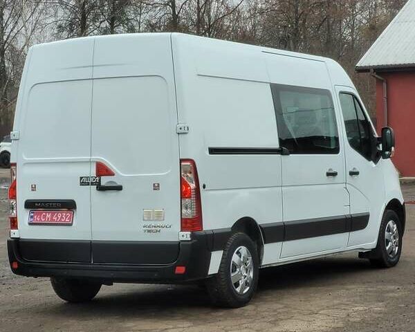 Белый Рено Мастер, объемом двигателя 2.3 л и пробегом 185 тыс. км за 18800 $, фото 11 на Automoto.ua