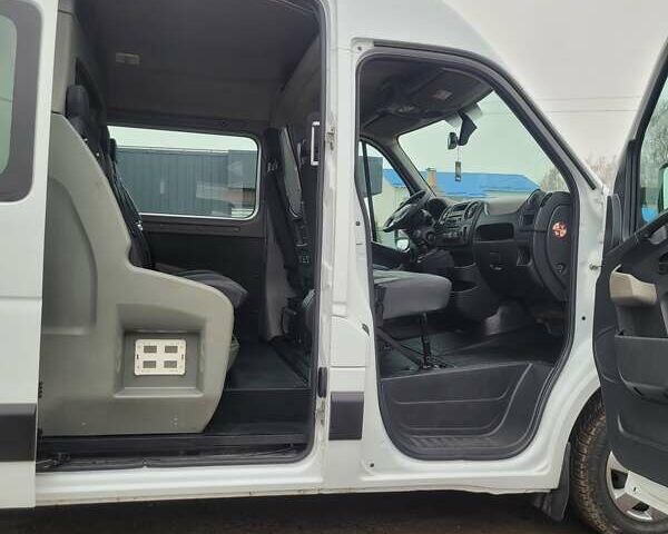 Белый Рено Мастер, объемом двигателя 2.3 л и пробегом 185 тыс. км за 18800 $, фото 51 на Automoto.ua