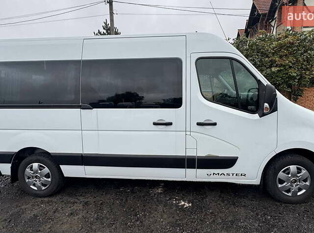 Белый Рено Мастер, объемом двигателя 2.3 л и пробегом 336 тыс. км за 20467 $, фото 4 на Automoto.ua