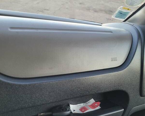 Белый Рено Мастер, объемом двигателя 2 л и пробегом 185 тыс. км за 17900 $, фото 3 на Automoto.ua