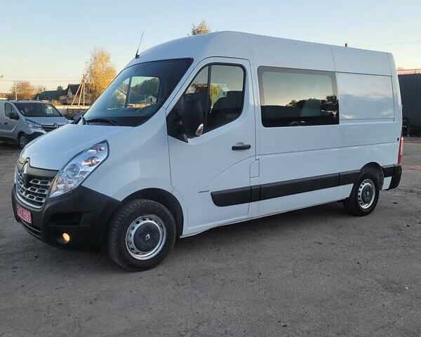 Белый Рено Мастер, объемом двигателя 2 л и пробегом 185 тыс. км за 17900 $, фото 2 на Automoto.ua