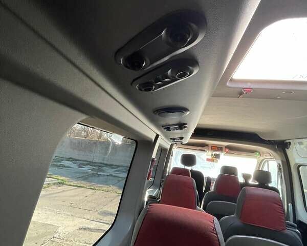 Белый Рено Мастер, объемом двигателя 2.3 л и пробегом 302 тыс. км за 18300 $, фото 11 на Automoto.ua