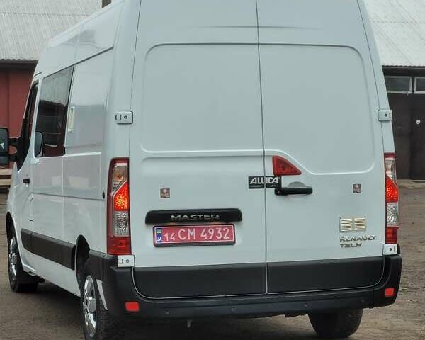 Белый Рено Мастер, объемом двигателя 2.3 л и пробегом 185 тыс. км за 18800 $, фото 8 на Automoto.ua