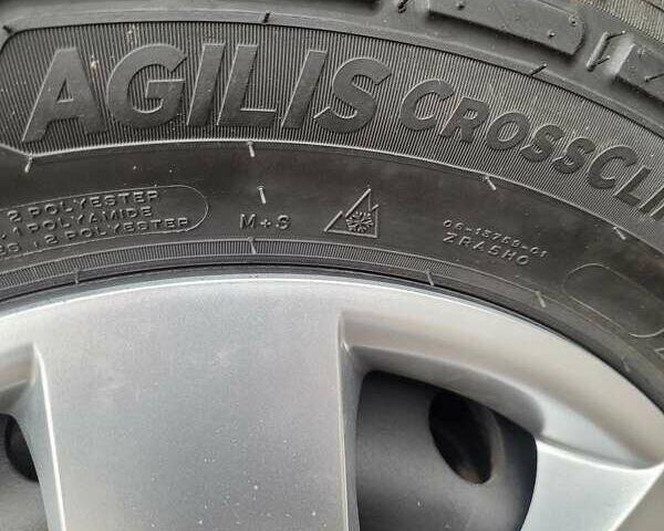 Белый Рено Мастер, объемом двигателя 2.3 л и пробегом 185 тыс. км за 18800 $, фото 43 на Automoto.ua