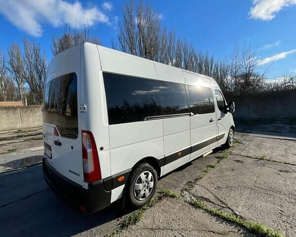 Белый Рено Мастер, объемом двигателя 2.3 л и пробегом 302 тыс. км за 18300 $, фото 6 на Automoto.ua