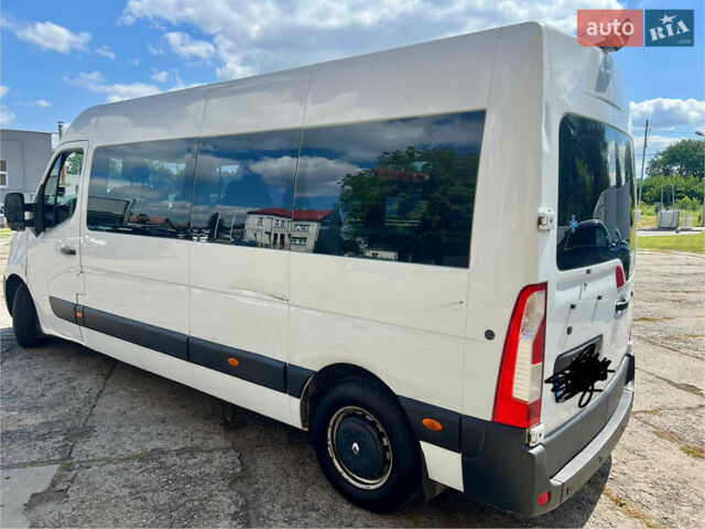 Белый Рено Мастер, объемом двигателя 2.3 л и пробегом 520 тыс. км за 14000 $, фото 3 на Automoto.ua