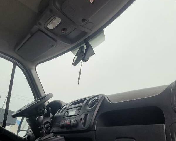 Белый Рено Мастер, объемом двигателя 2.3 л и пробегом 185 тыс. км за 18800 $, фото 54 на Automoto.ua