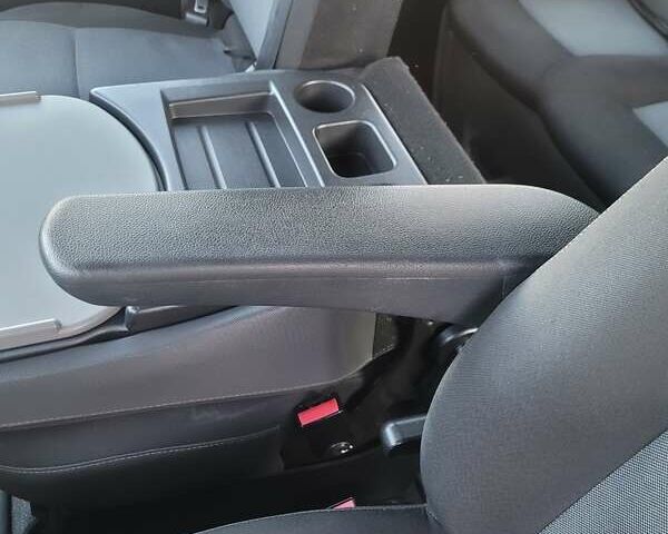 Белый Рено Мастер, объемом двигателя 2 л и пробегом 185 тыс. км за 17900 $, фото 24 на Automoto.ua