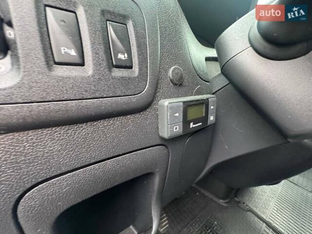 Белый Рено Мастер, объемом двигателя 2.3 л и пробегом 336 тыс. км за 20467 $, фото 16 на Automoto.ua