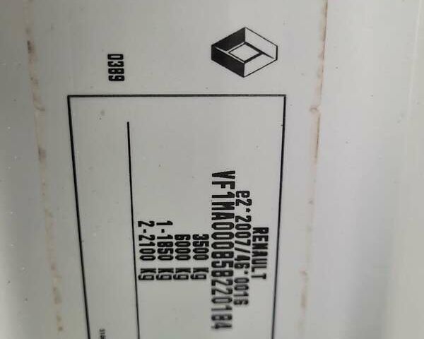 Белый Рено Мастер, объемом двигателя 2.3 л и пробегом 185 тыс. км за 18800 $, фото 48 на Automoto.ua