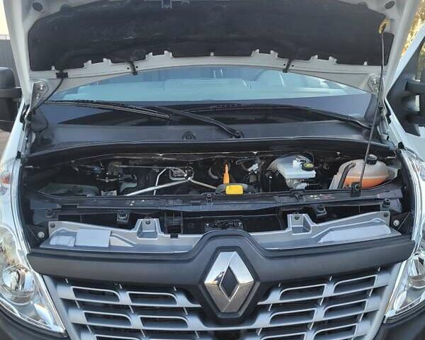 Белый Рено Мастер, объемом двигателя 2 л и пробегом 185 тыс. км за 17900 $, фото 12 на Automoto.ua