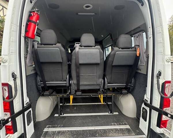 Белый Рено Мастер, объемом двигателя 2.3 л и пробегом 336 тыс. км за 20467 $, фото 19 на Automoto.ua