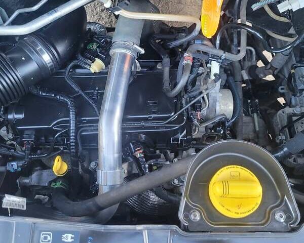 Белый Рено Мастер, объемом двигателя 2 л и пробегом 185 тыс. км за 17900 $, фото 9 на Automoto.ua