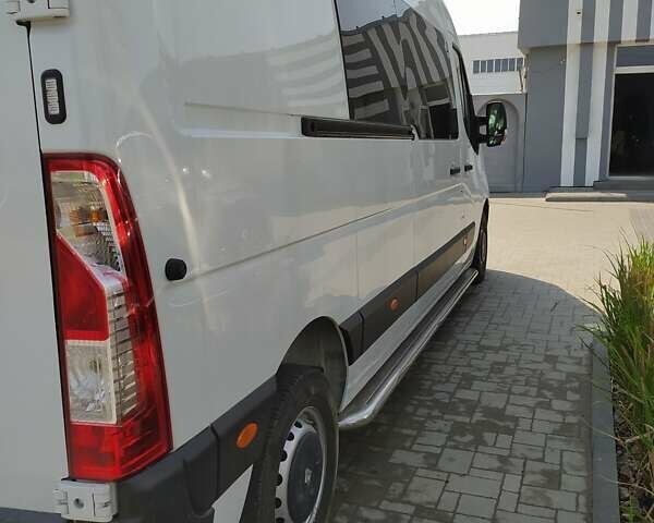 Белый Рено Мастер, объемом двигателя 2.3 л и пробегом 267 тыс. км за 21800 $, фото 36 на Automoto.ua