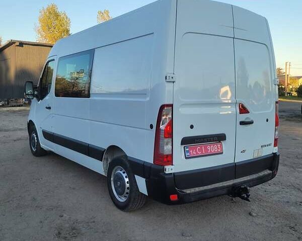 Белый Рено Мастер, объемом двигателя 2 л и пробегом 185 тыс. км за 17900 $, фото 43 на Automoto.ua