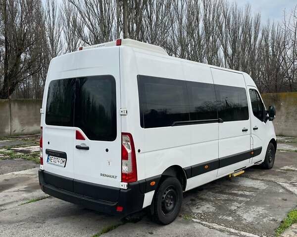 Белый Рено Мастер, объемом двигателя 2.3 л и пробегом 281 тыс. км за 19300 $, фото 5 на Automoto.ua