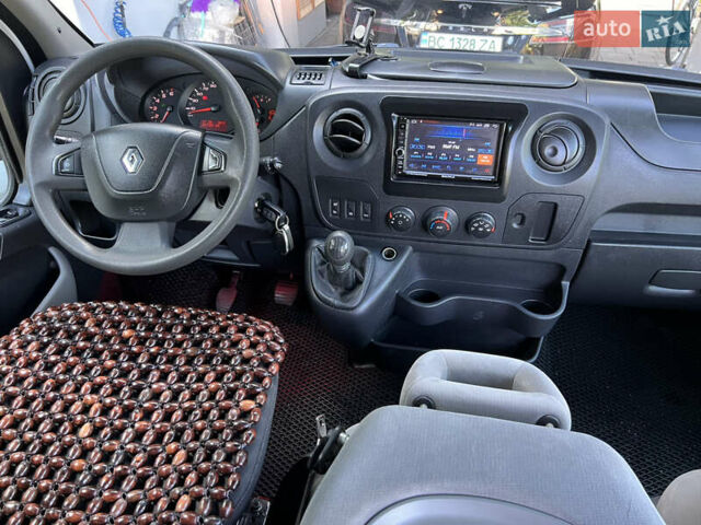 Белый Рено Мастер, объемом двигателя 2.3 л и пробегом 267 тыс. км за 23500 $, фото 39 на Automoto.ua