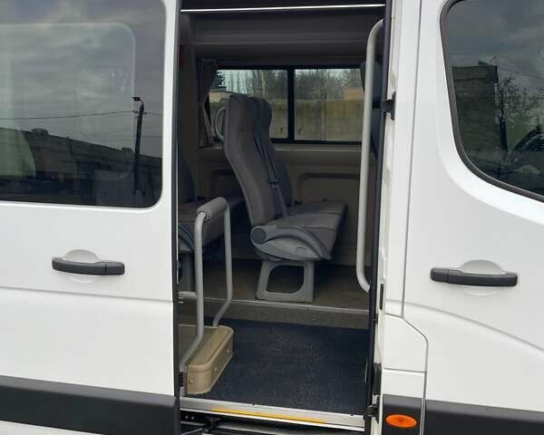 Белый Рено Мастер, объемом двигателя 2.3 л и пробегом 281 тыс. км за 19300 $, фото 10 на Automoto.ua