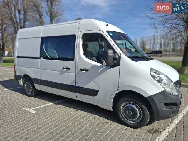 Белый Рено Мастер, объемом двигателя 2.3 л и пробегом 262 тыс. км за 17900 $, фото 2 на Automoto.ua