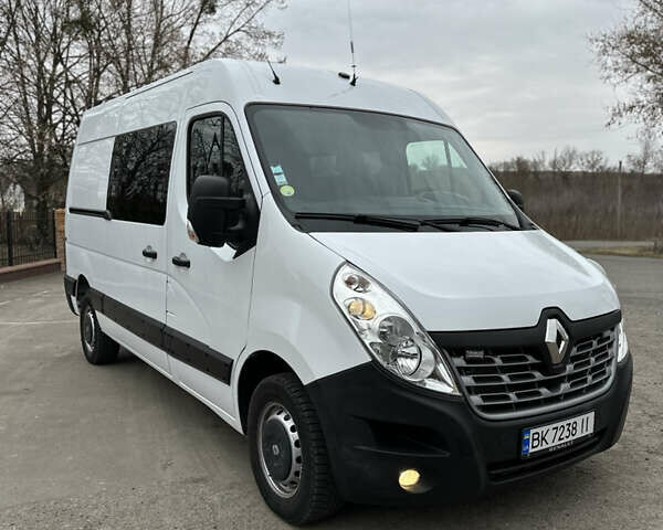 Белый Рено Мастер, объемом двигателя 2.3 л и пробегом 358 тыс. км за 18200 $, фото 2 на Automoto.ua