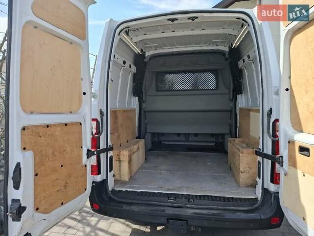 Белый Рено Мастер, объемом двигателя 2.3 л и пробегом 262 тыс. км за 17900 $, фото 14 на Automoto.ua