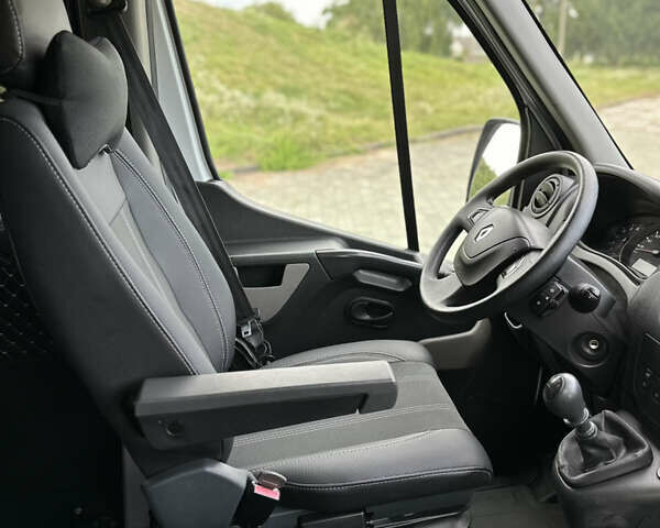Білий Рено Мастєр, об'ємом двигуна 2.3 л та пробігом 358 тис. км за 17500 $, фото 38 на Automoto.ua