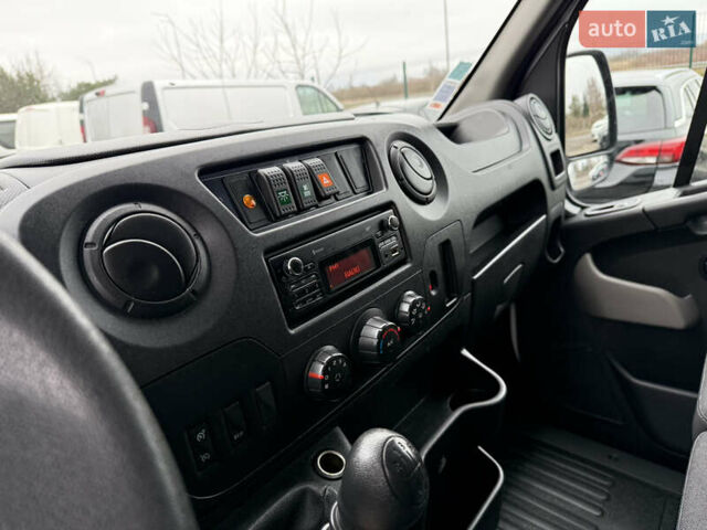 Білий Рено Мастєр, об'ємом двигуна 0 л та пробігом 200 тис. км за 20500 $, фото 21 на Automoto.ua