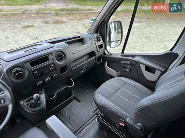 Білий Рено Мастєр, об'ємом двигуна 2.3 л та пробігом 358 тис. км за 17500 $, фото 36 на Automoto.ua