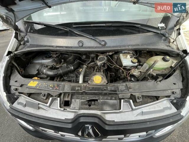 Білий Рено Мастєр, об'ємом двигуна 2.3 л та пробігом 140 тис. км за 23000 $, фото 6 на Automoto.ua