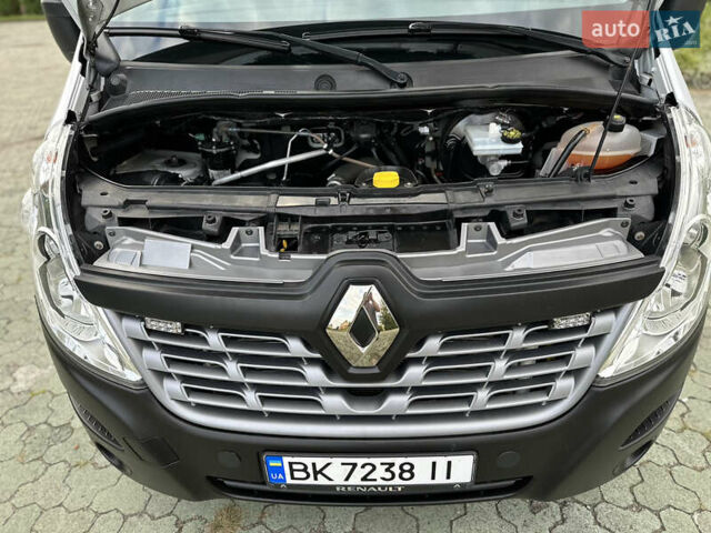 Рено Мастєр 2018 у Дубно на Automoto.ua Білий Рено Мастєр, об'ємом двигуна 2.3 л та пробігом 237 тис. км за 16500 $, фото 47 на Automoto.ua