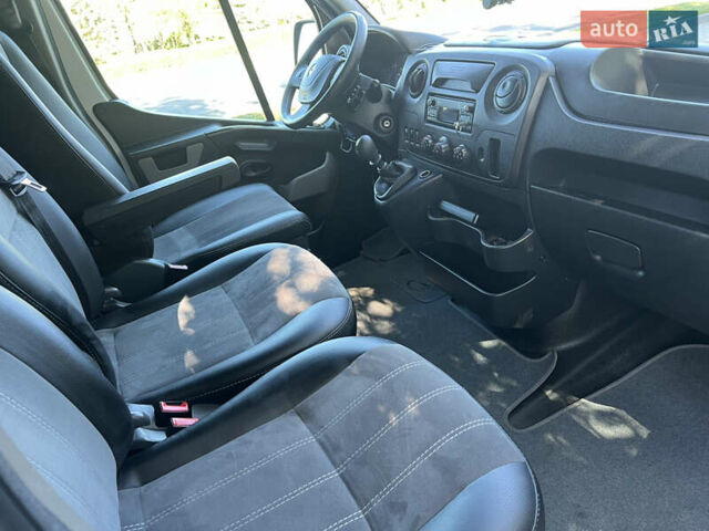 Белый Рено Мастер, объемом двигателя 2.3 л и пробегом 280 тыс. км за 19950 $, фото 8 на Automoto.ua