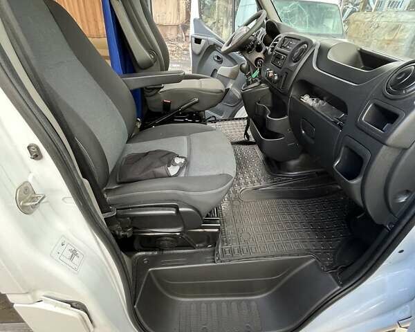 Білий Рено Мастєр, об'ємом двигуна 2.3 л та пробігом 140 тис. км за 23000 $, фото 10 на Automoto.ua