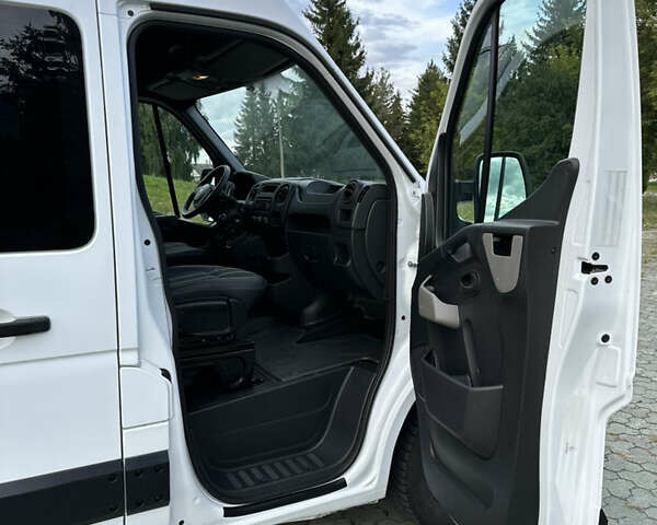 Рено Мастєр 2018 у Дубно на Automoto.ua Білий Рено Мастєр, об'ємом двигуна 2.3 л та пробігом 237 тис. км за 16500 $, фото 13 на Automoto.ua