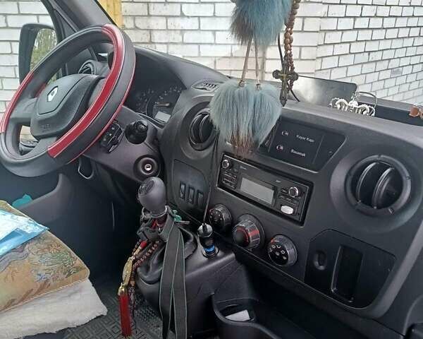 Белый Рено Мастер, объемом двигателя 2.3 л и пробегом 140 тыс. км за 20000 $, фото 7 на Automoto.ua