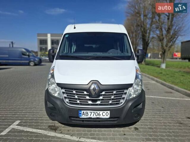 Белый Рено Мастер, объемом двигателя 2.3 л и пробегом 262 тыс. км за 17900 $, фото 1 на Automoto.ua