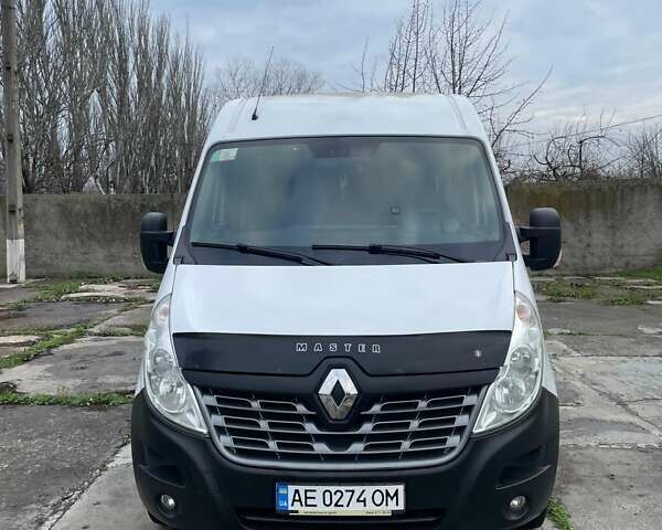 Белый Рено Мастер, объемом двигателя 2.3 л и пробегом 281 тыс. км за 19300 $, фото 1 на Automoto.ua