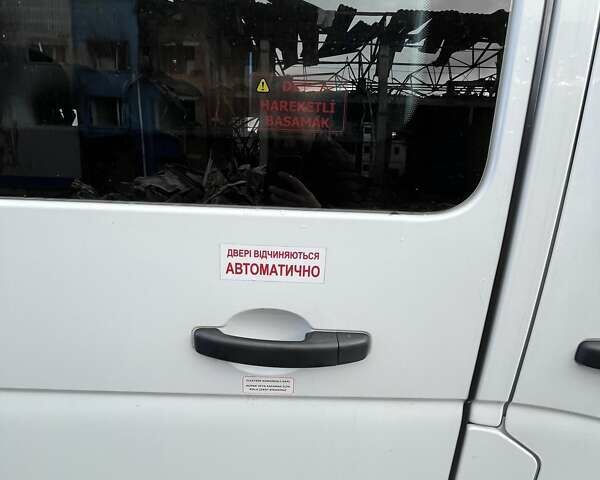 Білий Рено Мастєр, об'ємом двигуна 2.3 л та пробігом 140 тис. км за 23000 $, фото 5 на Automoto.ua