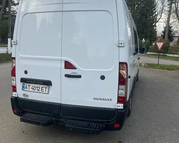 Рено Мастєр 2018 у Городенке на Automoto.ua Білий Рено Мастєр, об'ємом двигуна 2.3 л та пробігом 575 тис. км за 17880 $, фото 10 на Automoto.ua